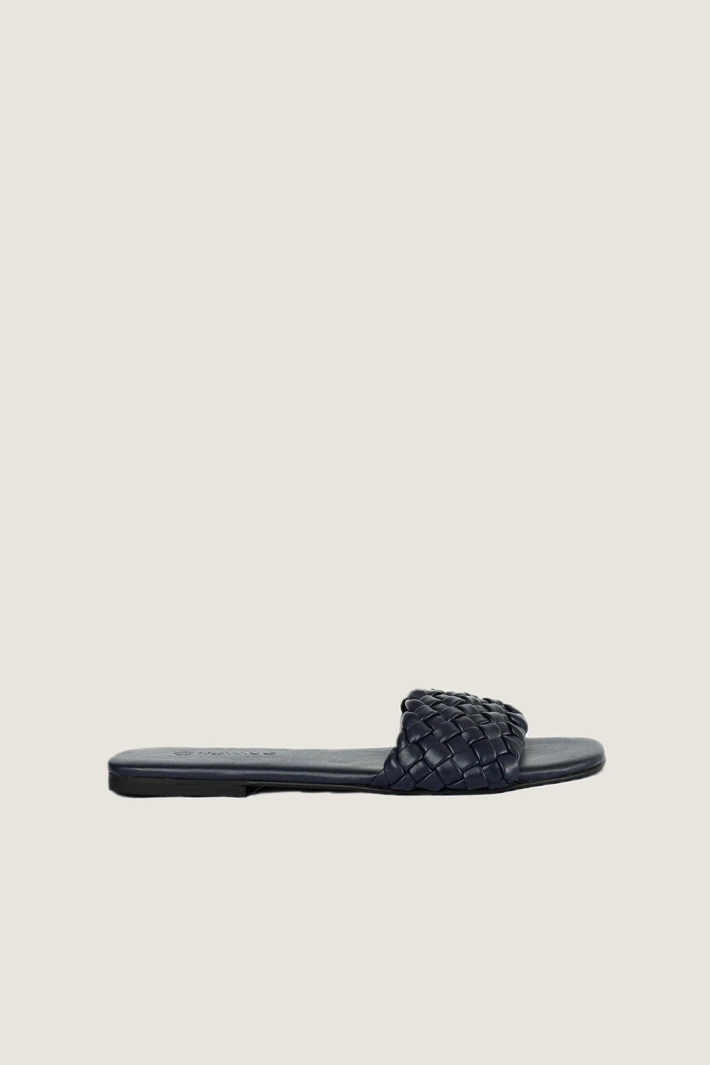 Iza Bella Slipper - THREDS