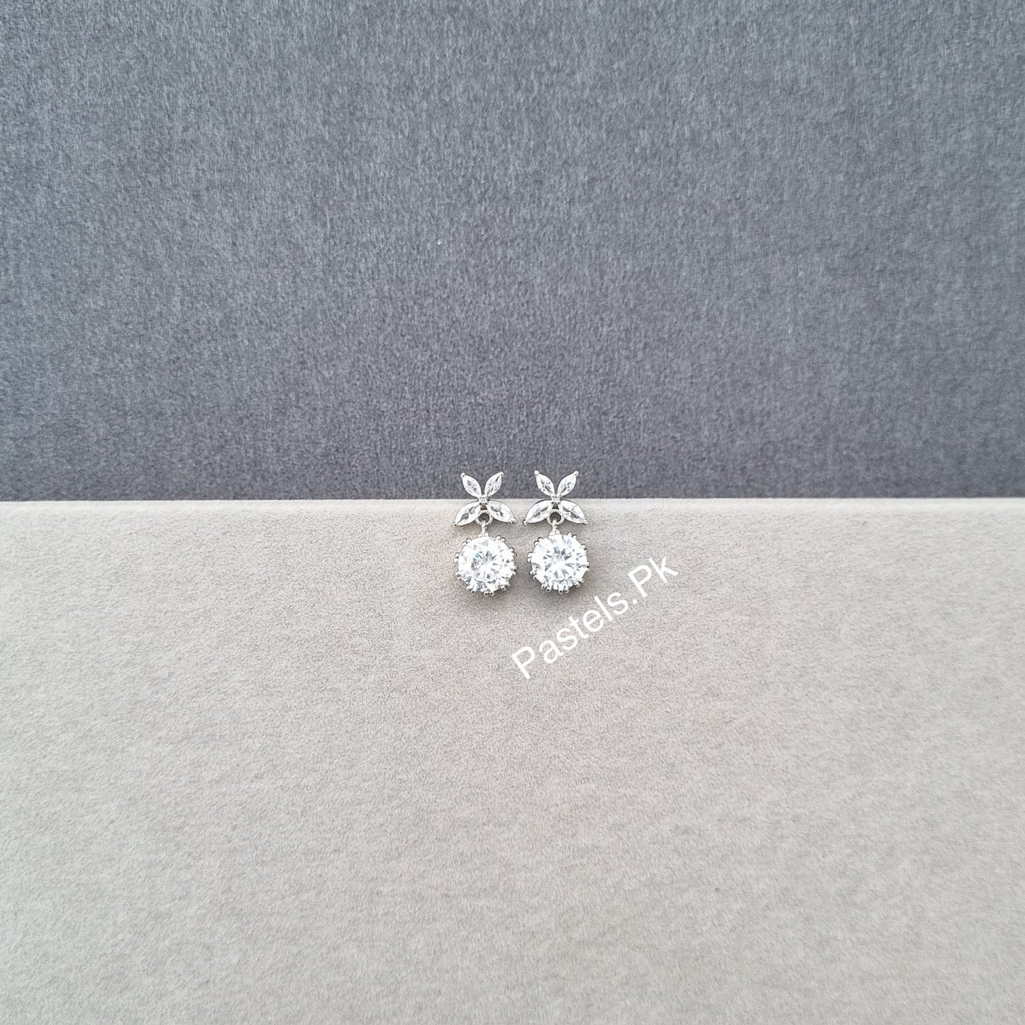 E272 Earrings - THREDS
