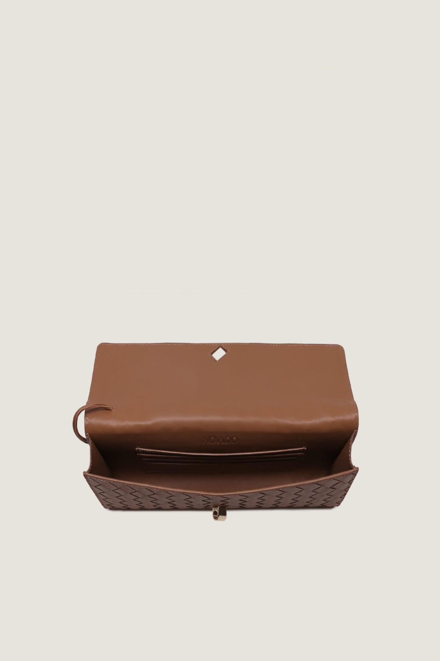 Andiamo Clutch - THREDS
