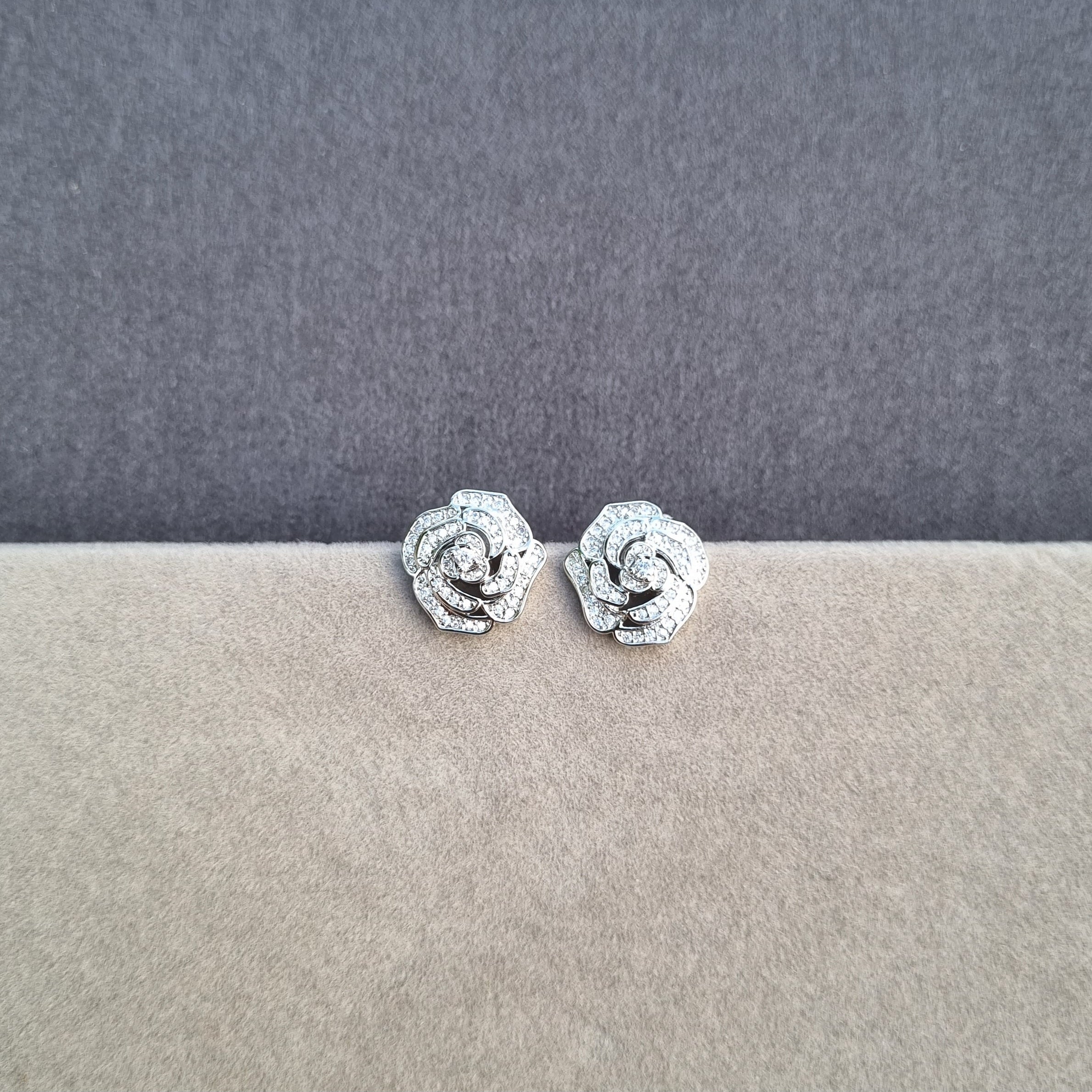 E237 Earrings - THREDS