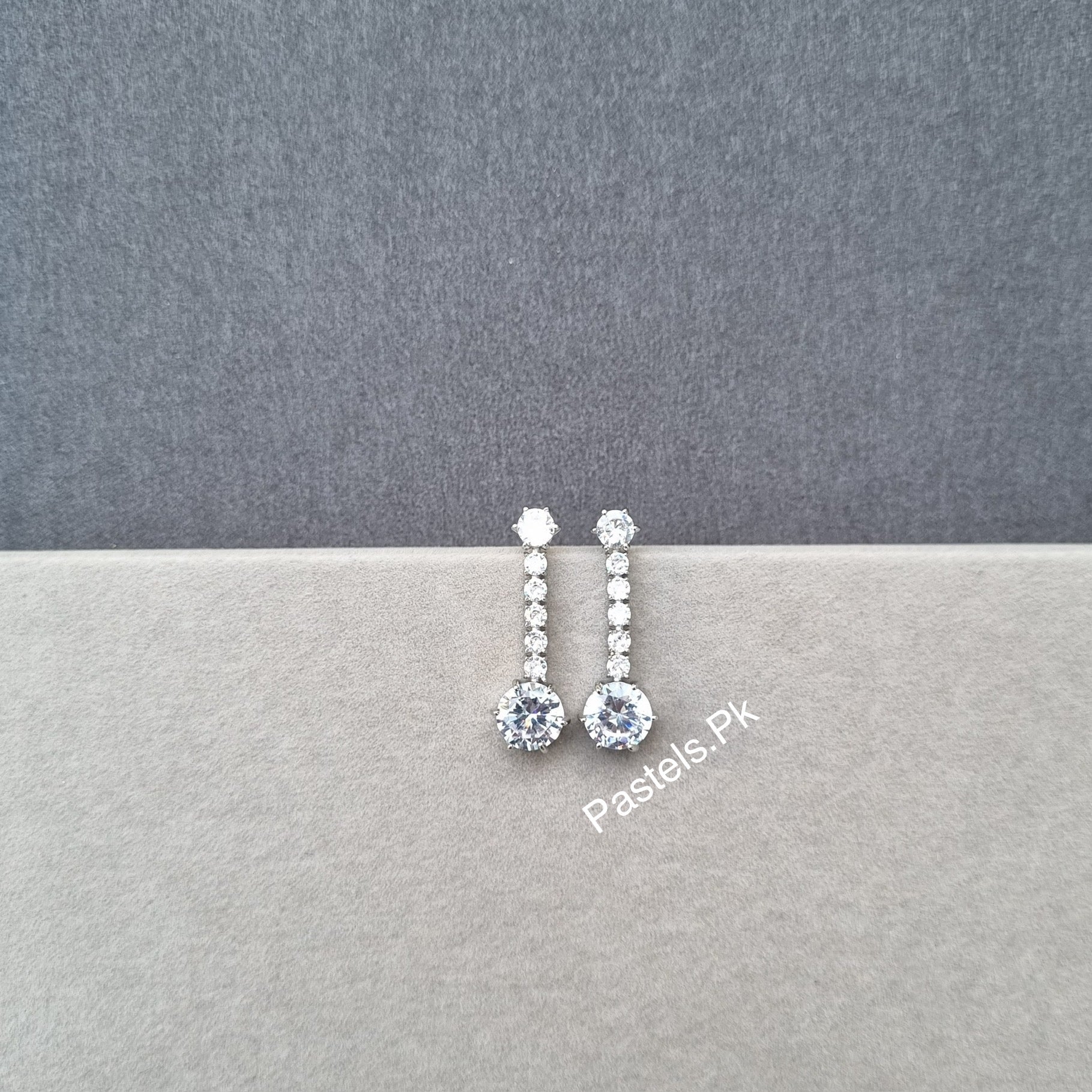 E266 Earrings - THREDS