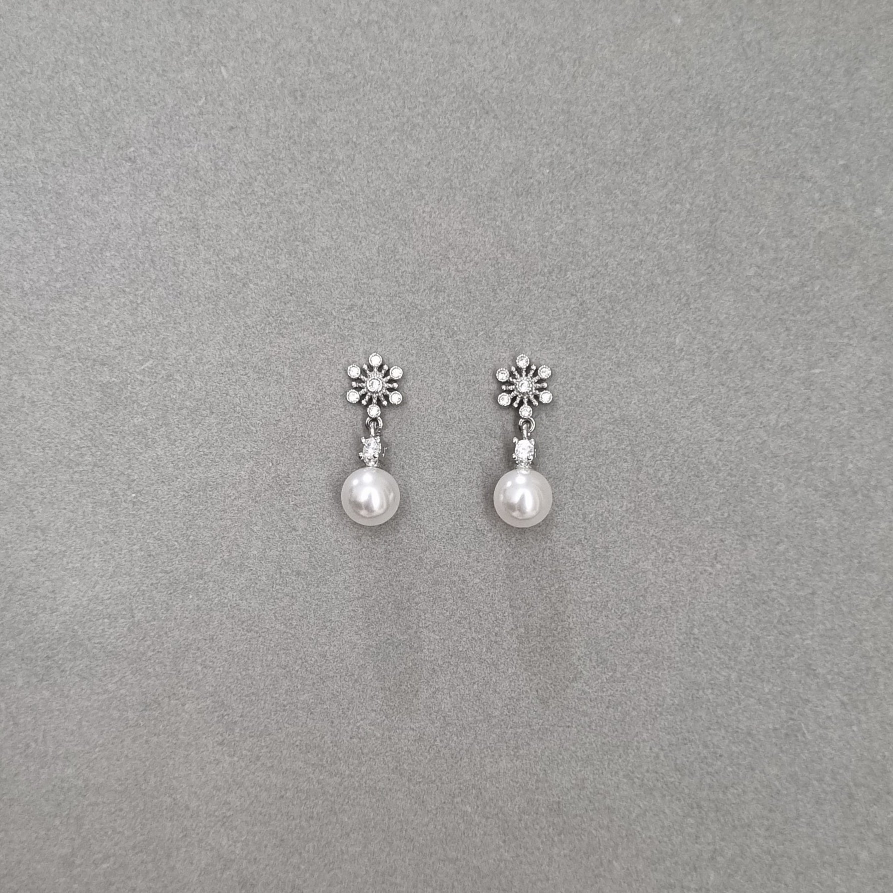 E460 Earrings - THREDS