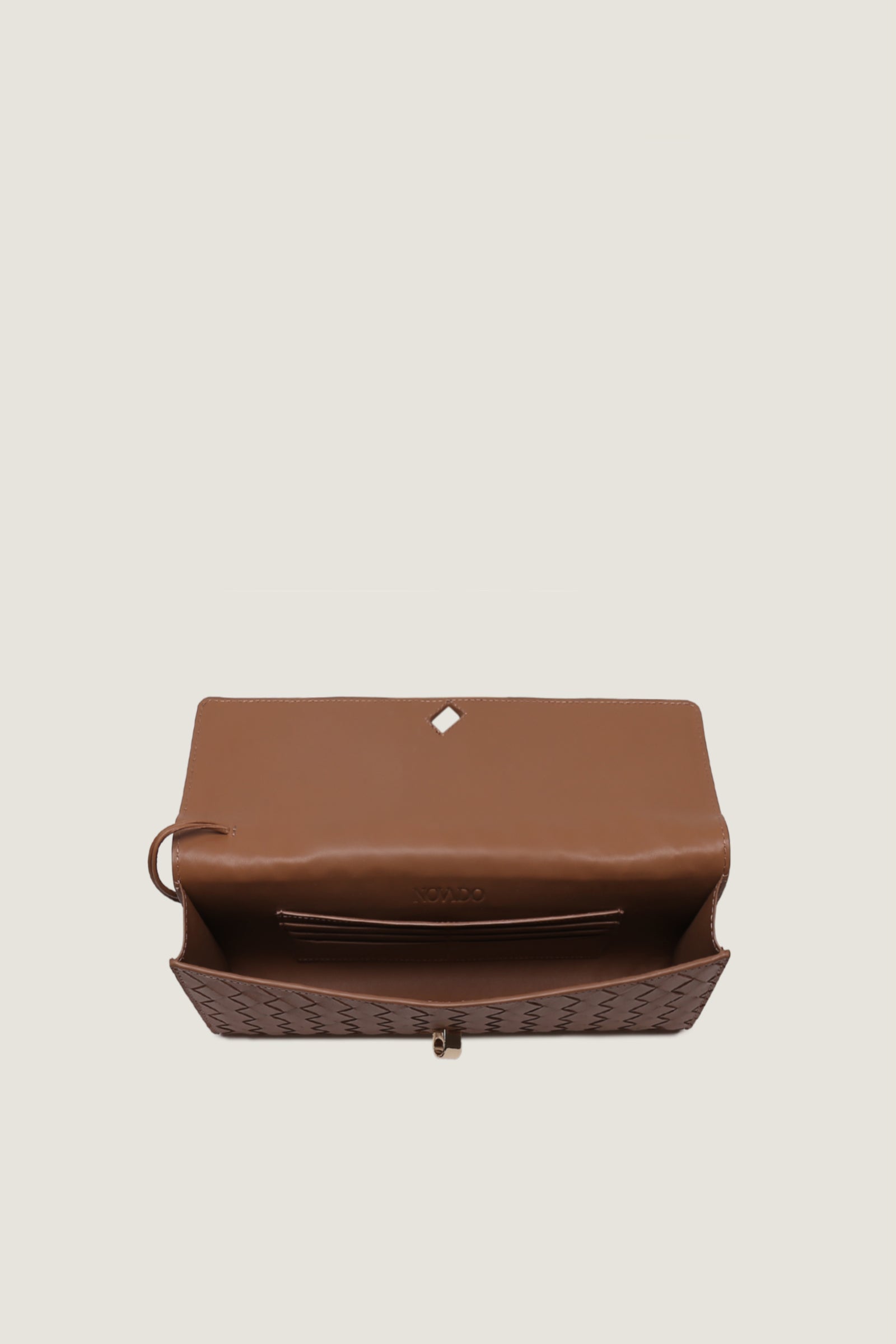 Andiamo Clutch - THREDS