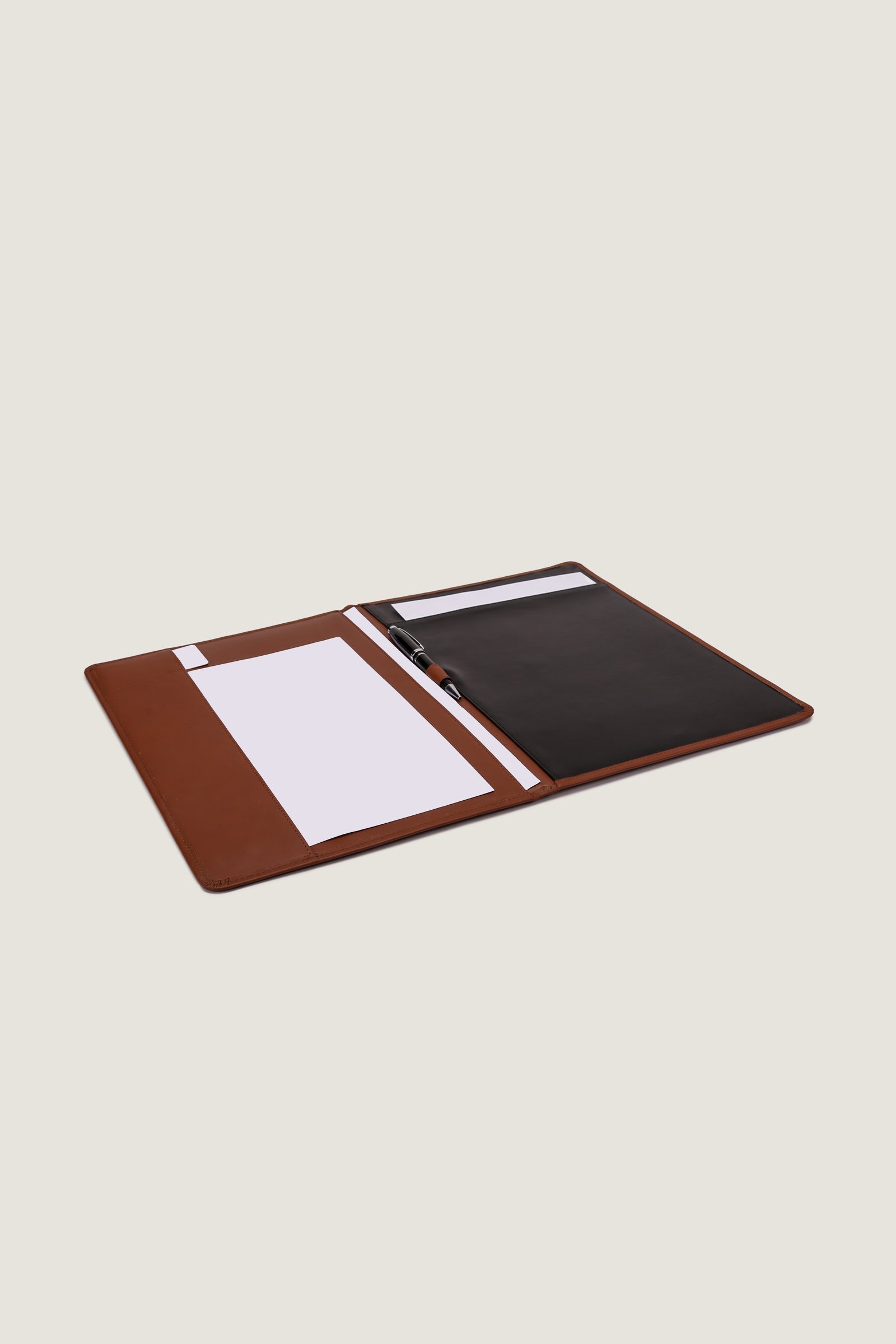 Document Leather Sleeve - THREDS