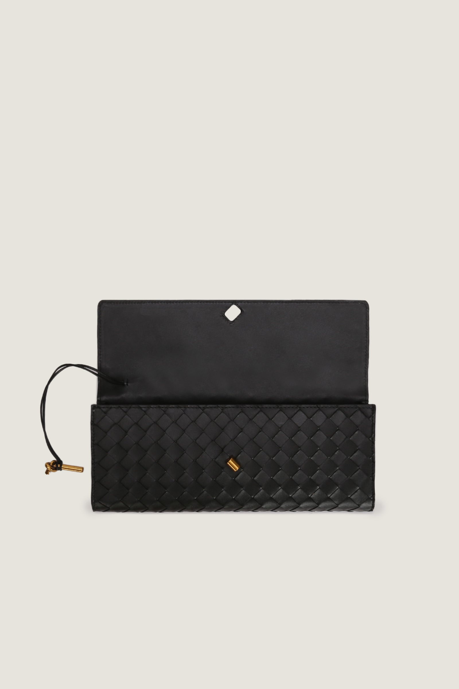 Andiamo Clutch - THREDS