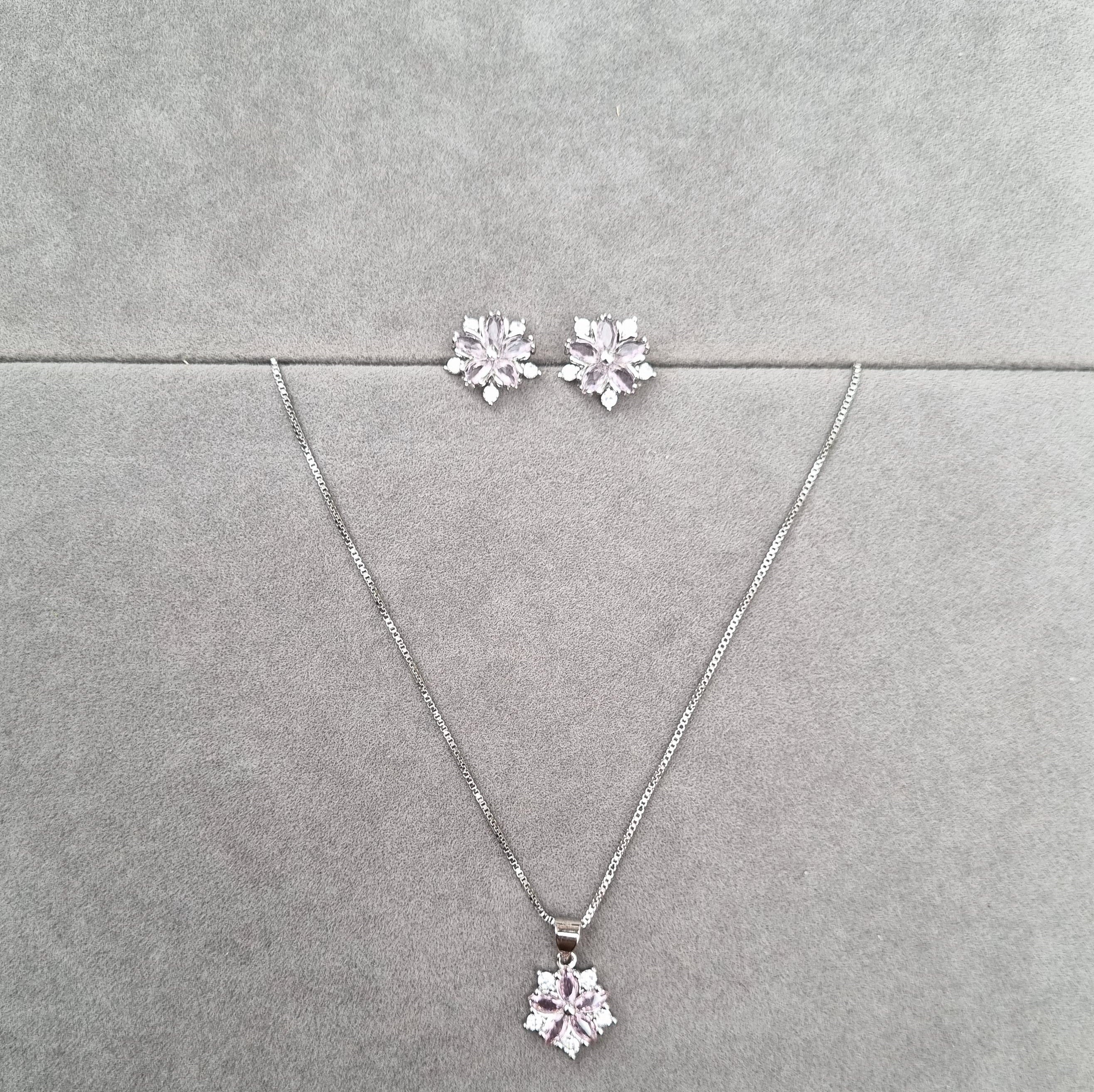 S035 Jewelry Set - THREDS