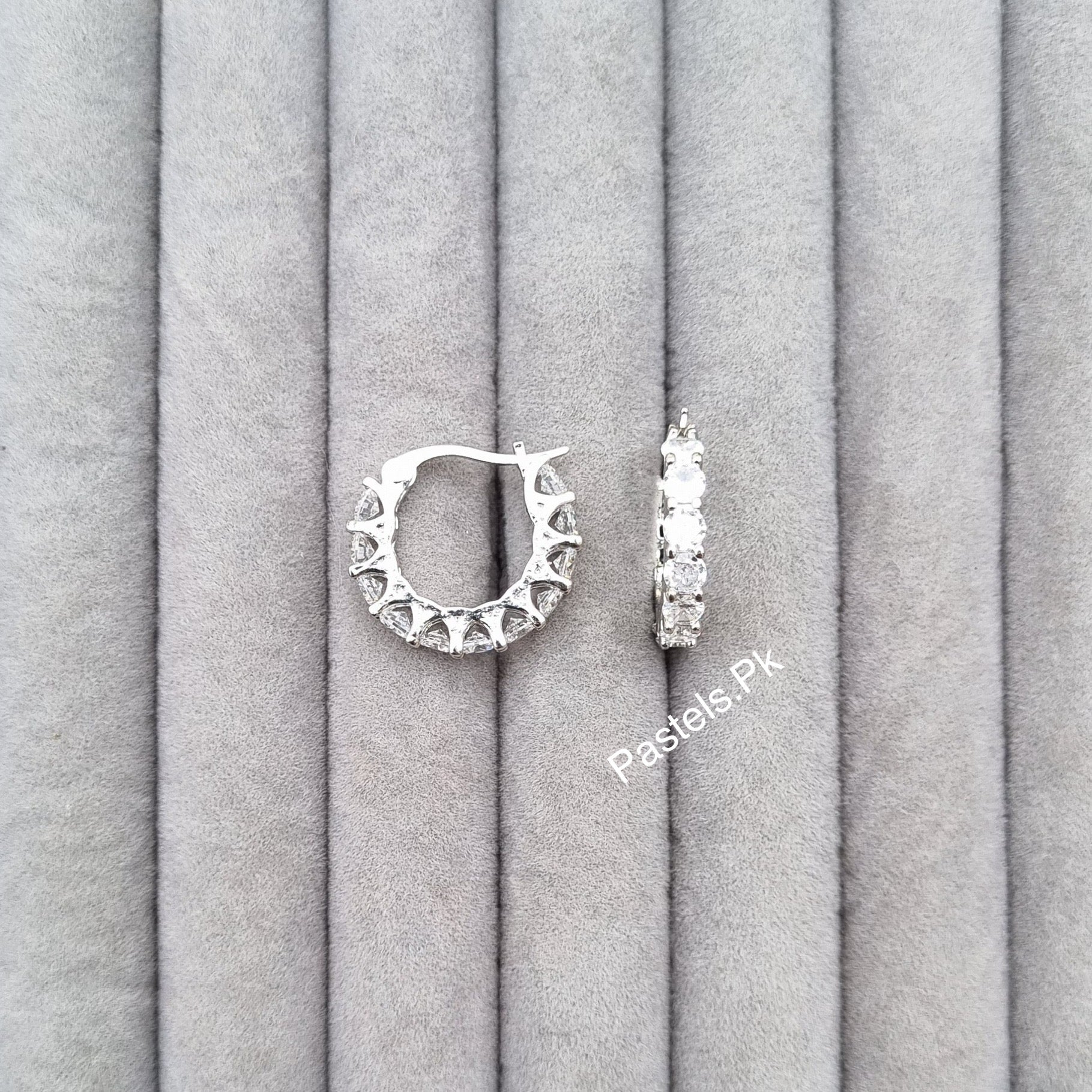 [S]E374 Earrings - THREDS